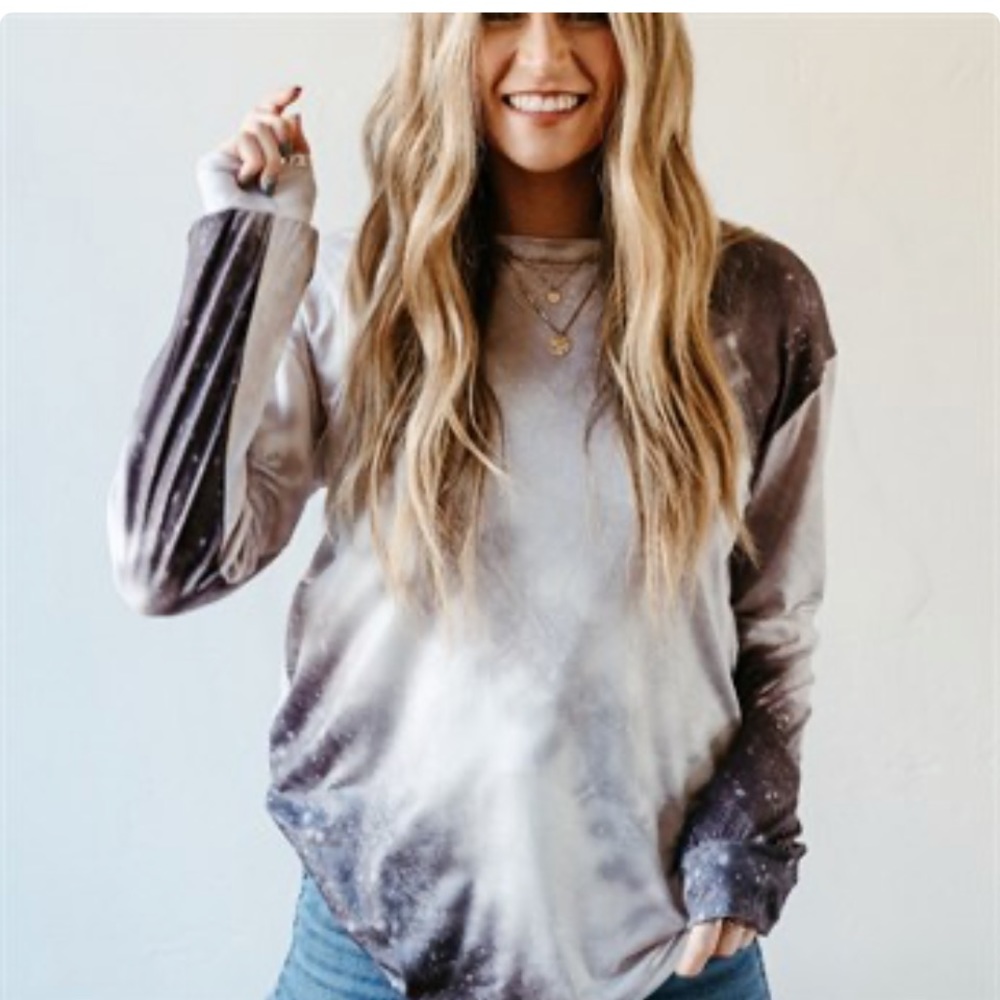 Rainbow Tie Dye Soft Galaxy Top size XL 🌌